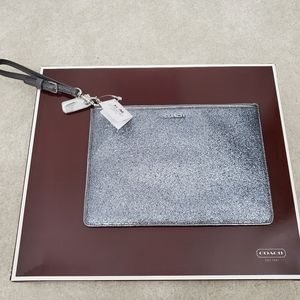 NWT COACH GLITTER FLAT ZIPPER PURSE WRISTLET CLUTCH
